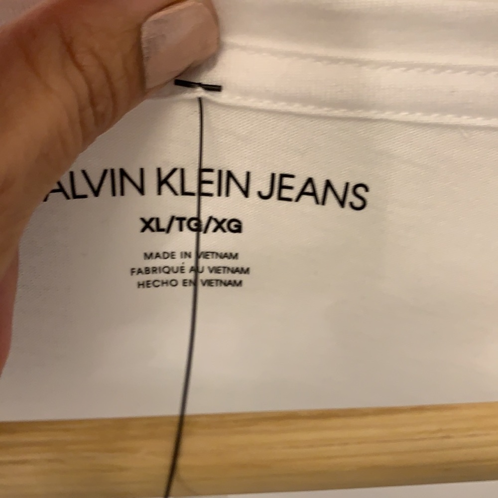 NWT Calvin Klein Jeans T-shirt size XL - Picture 3 of 3